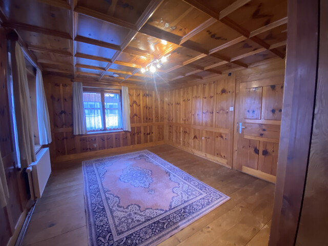 "ohne Provision" geräumige, teilmöblierte 4,5 Zimmer Wohnung