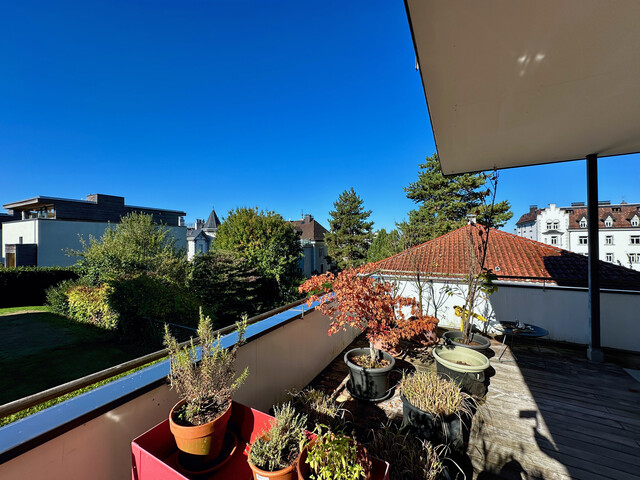 Großzügige Wohunug mit Terrasse in traumhafter Lage nahe Pfänder und See