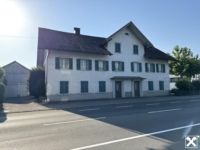 Großes Baugrundstück mit Altbestand - Teilung möglich