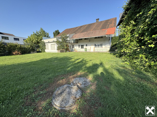 Großes Baugrundstück mit Altbestand - Teilung möglich