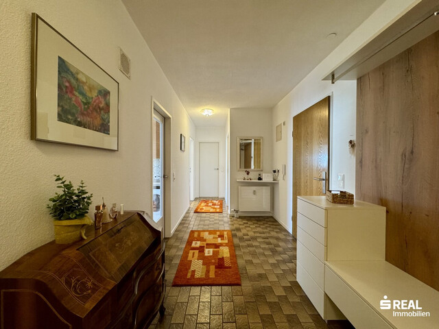 Charmante 3-Zimmer-Dachgeschosswohnung mit großem Wintergarten, Terrasse und Balkon