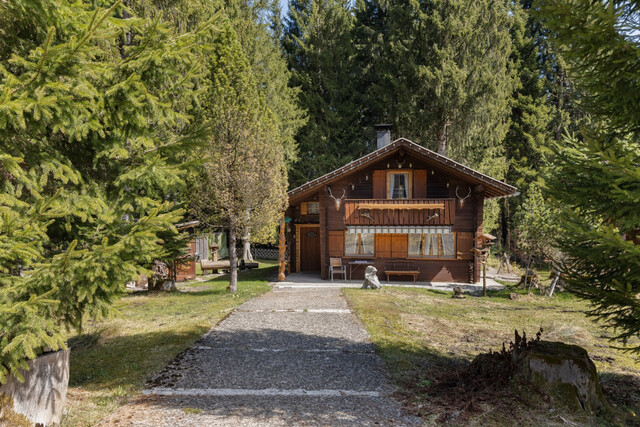 Charmantes Ferienhaus im Bregenzerwald mit großzügigem Grundstück in idyllischer und ruhiger Lage
