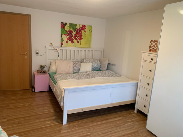 Zuhause mit Platz - Zweifamilienhaus in familienfreundlicher zentraler Lage  - (Privatverkauf ohne Provision)