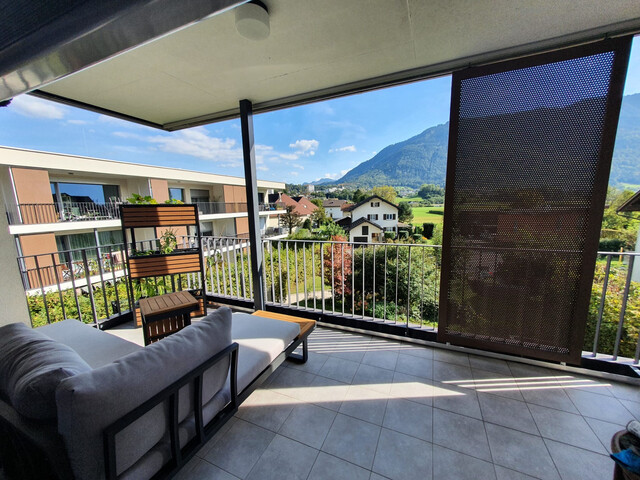 Gemütliche 2 Zimmer Terrassenwohnung mit schöner Aussicht, ideal für Grenzgänger