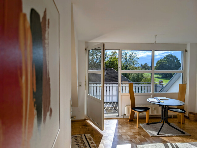 Helle 2-Zi-Wohnung mit Balkon - wahlweise möbliert / nicht möbliert