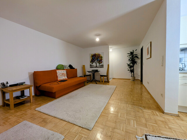 Helle 2-Zi-Wohnung mit Balkon - wahlweise möbliert / nicht möbliert