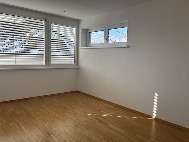 Herrliche Dachterrassenwohnung in Feldkirch-Gisingen:  120 m², 5-Zimmer, 2 Carports 