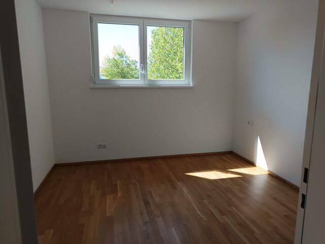 MODERNES WOHNEN IN KOBLACH: Helle 3-Zimmer-Terrassenwohnung in Kleinanlage