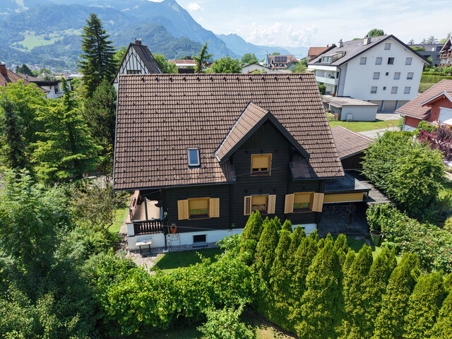Großes, idyllisches Wohnhaus in sonniger Toplage