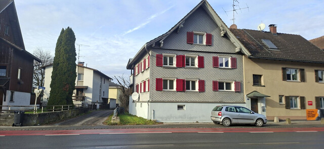 Charmantes Sanierungsobjekt in Altach – 8 Zimmer mit Balkon und Garten mit viel Potenzial!