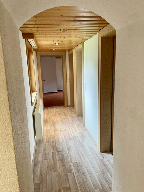 5-Zimmerwohnung  mit Pergola und Grünfläche - Eigennutzung oder Investment durch Zimmervermietung (Mitarbeiter)