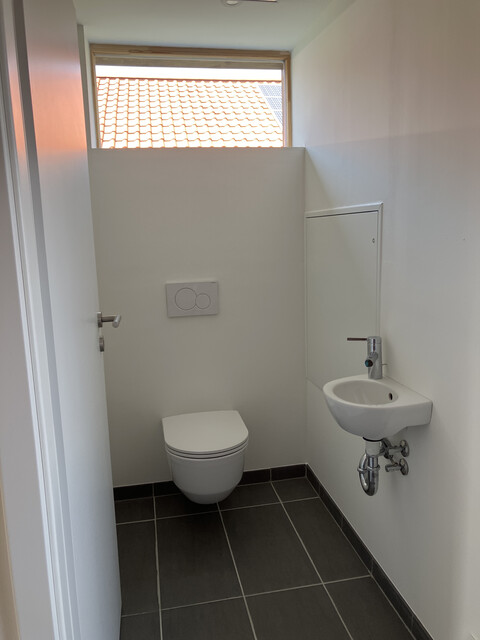 Neues Einfamilienhaus, 3 Schlafzimmer, Garten, Hard