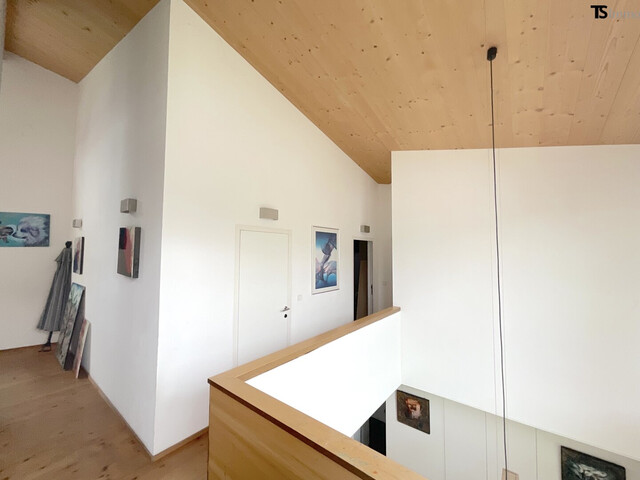 Gaissau: Außergewöhnliches Einfamilienhaus ca. 160 m² Wohnraum, Holz, Licht & Raum