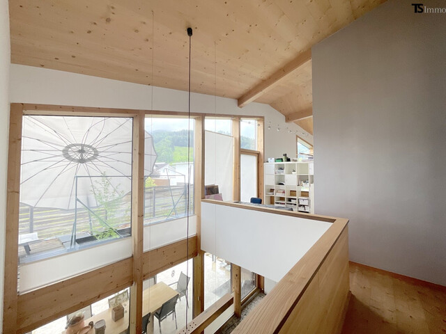 Gaissau: Außergewöhnliches Einfamilienhaus ca. 160 m² Wohnraum, Holz, Licht & Raum