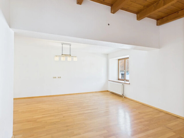 Dachgeschoss mit Alpenpanorama + 57m² Dachboden Ausbaupotenzial | Bludenz