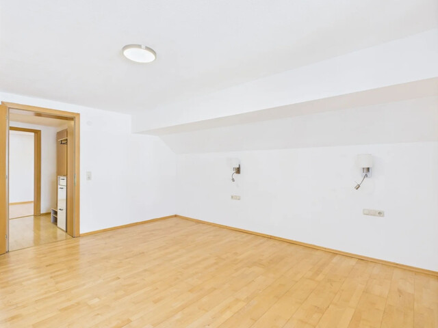 Dachgeschoss mit Alpenpanorama + 57m² Dachboden Ausbaupotenzial | Bludenz