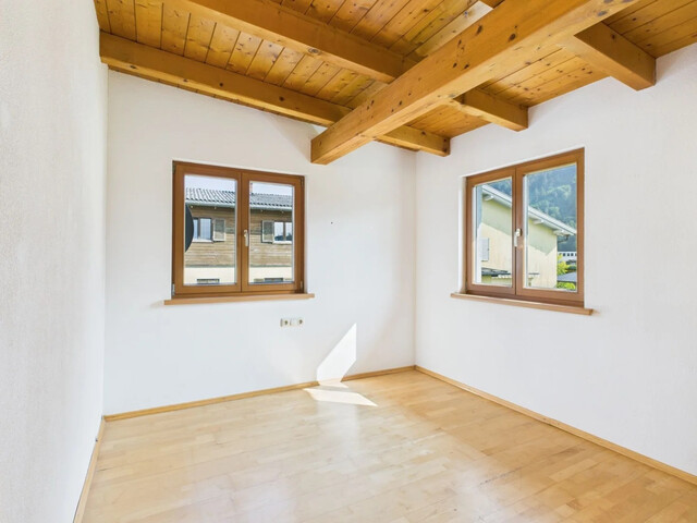 Dachgeschoss mit Alpenpanorama + 57m² Dachboden Ausbaupotenzial | Bludenz