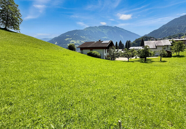 Grundstück zwischen Zentrum und Bergwelt
 in Tschagguns_GST 1