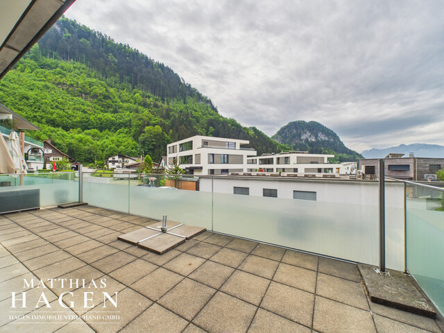 Tolle Terrassenwohnung mit Tiefgaragenplatz