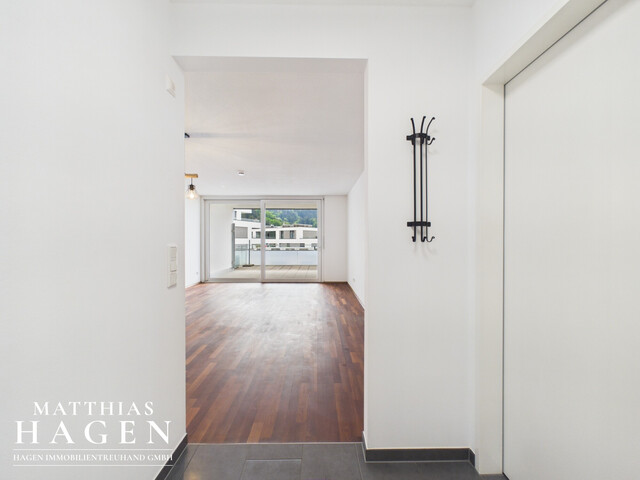 Tolle Terrassenwohnung mit Tiefgaragenplatz